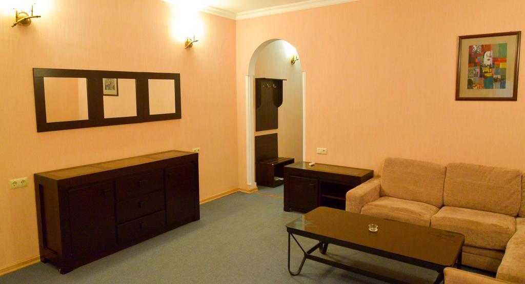 Hotel Old Town Kutaisi Phòng bức ảnh