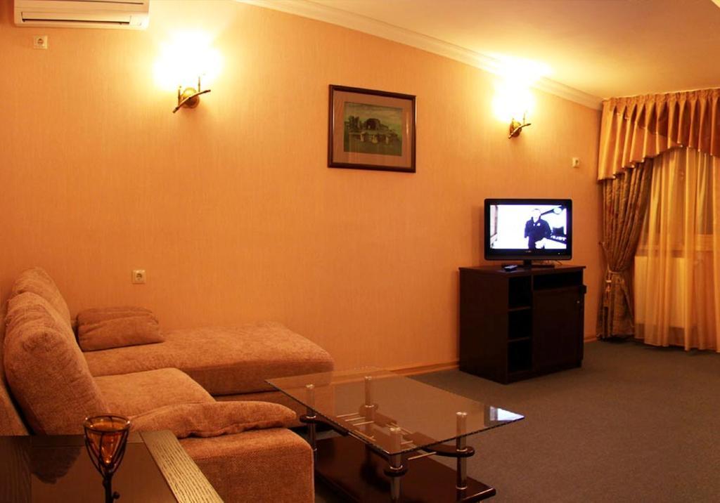 Hotel Old Town Kutaisi Ngoại thất bức ảnh