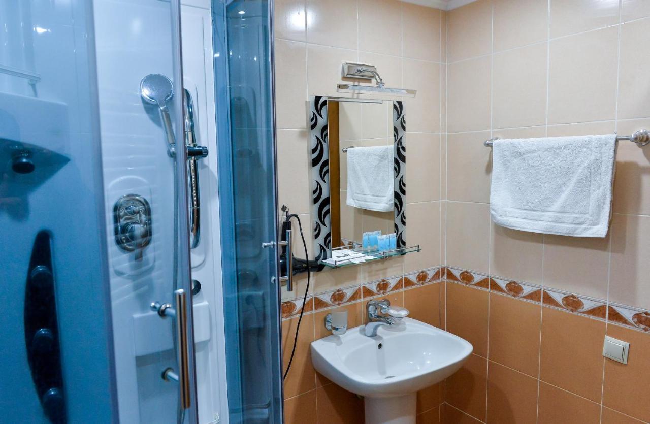 Hotel Old Town Kutaisi Ngoại thất bức ảnh