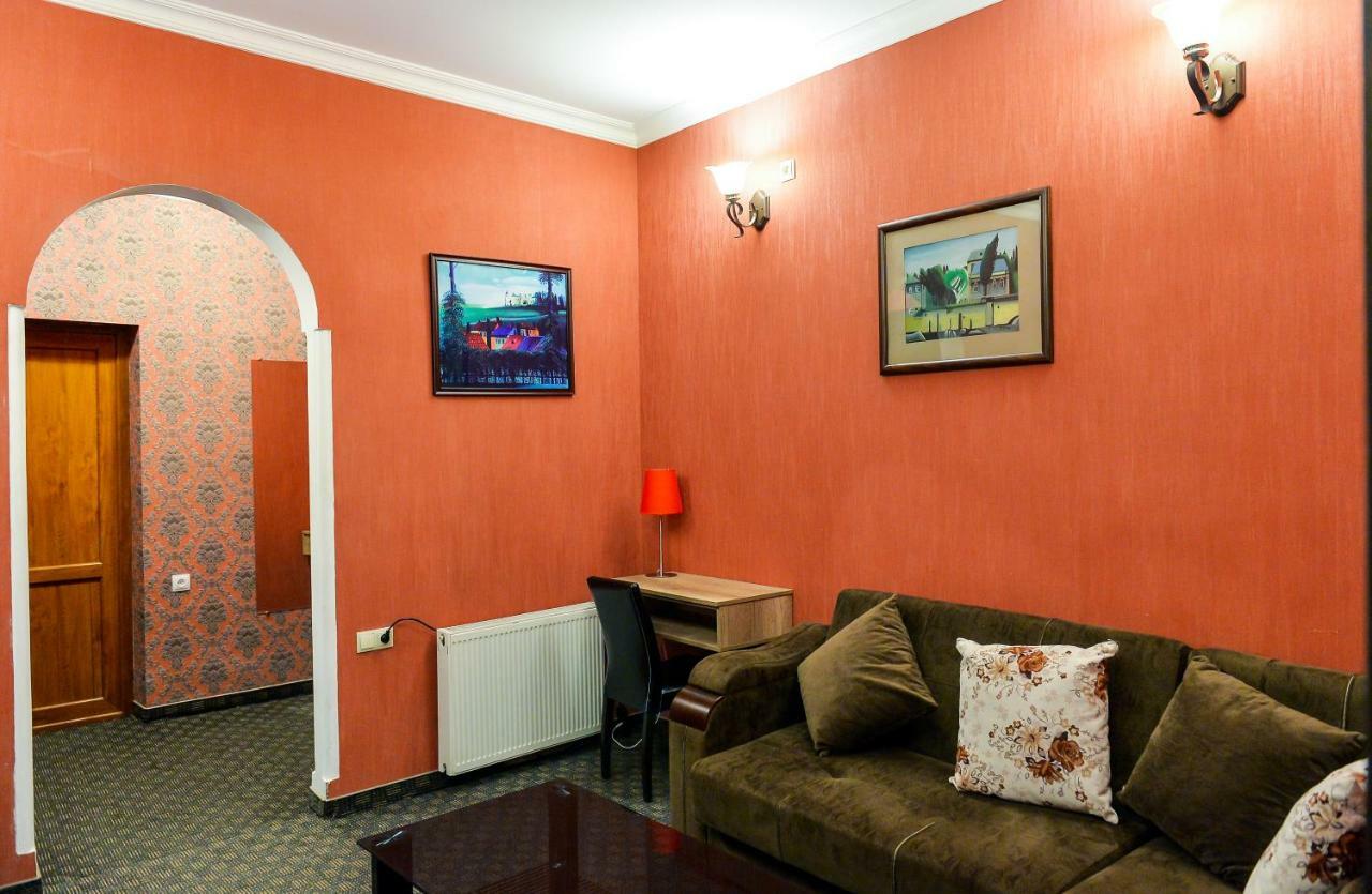 Hotel Old Town Kutaisi Ngoại thất bức ảnh