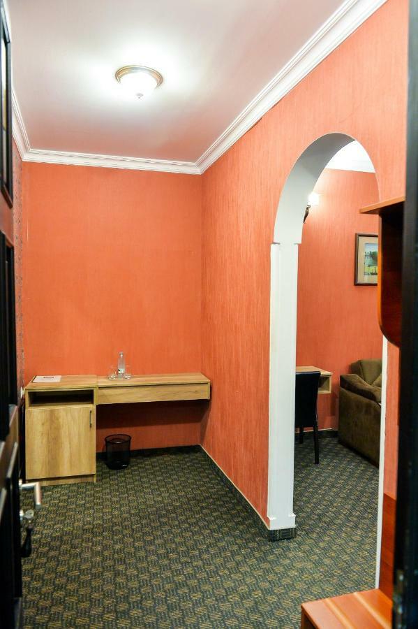 Hotel Old Town Kutaisi Ngoại thất bức ảnh